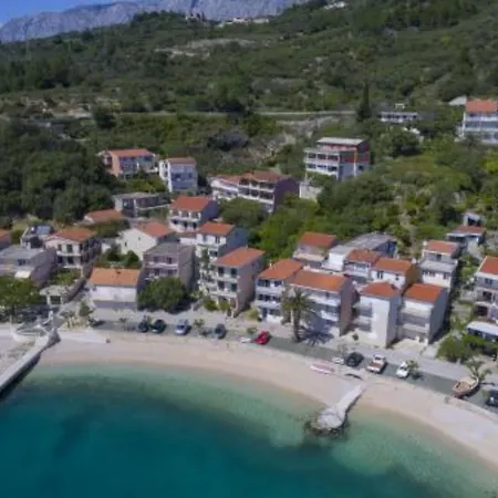 Azure Terrace Apartmán